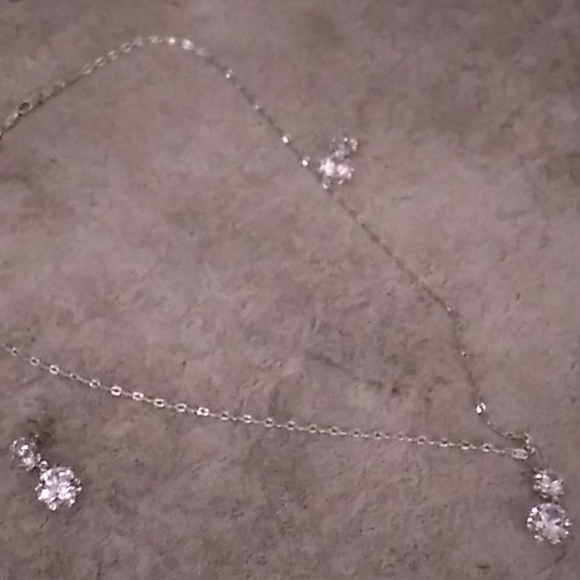 Jewelery - Picture 2 of 2